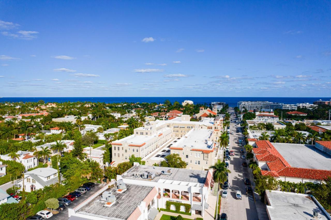 Palm 3008 Palm Beach