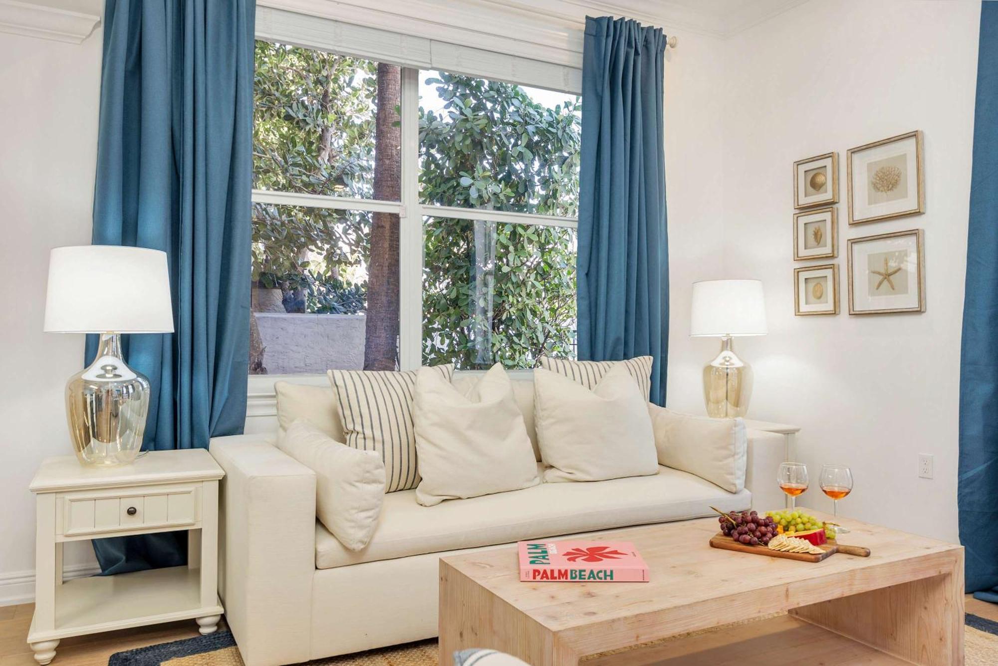 Palm Beachfront Luxury Apartamento