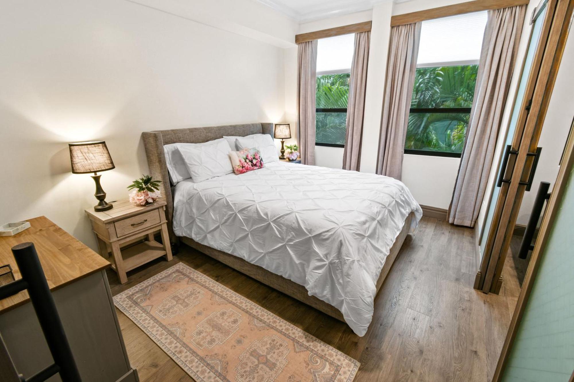 Orchid - Historic Palm Apartment *